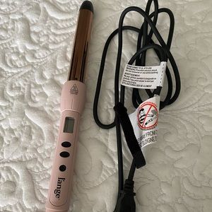 L’ange Lustré Blush Curling Wand - 1”